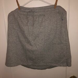Penmans Gray Skirt with Inner Shorts size large - play it safe, be comfy used